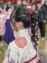 ピークアブー アヴェダ アトレ恵比寿(PEEK-A-BOO AVEDA) ダブルポニーテールアップ