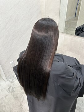 ミヨン なんば店(miyon) 韓国美髪×暗髪カラー×縮毛矯正