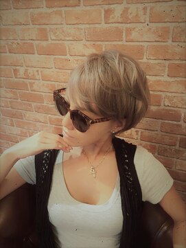 ヘアールーム(hair Room) ウルフショート