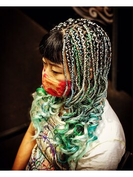 ゾーマ(ZOUMA) ブレイズスタイル 2ブロック 毛先カール