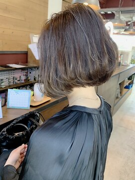 ルーファス 恵比寿 渋谷(Ruufus) 大人かわいい前下がショートボブ【Ruufus恵比寿渋谷】