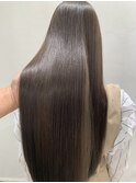艶髪ロングヘア×透明感カラー