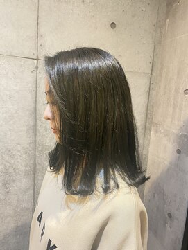 アイフィ(iFY) 【iFY 大川】透明感オリーブアッシュ×外ハネ