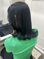 シーン(seen)&nbsp;【くびれヘア×ブルーグレージュ】小顔カット　大人ガーリー