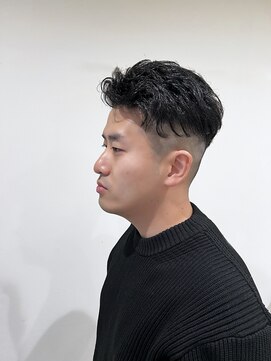 ロロン 代々木八幡(LORONG) メンズ　スキンフェード　外国人風ツーブロック