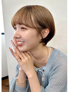 レイラバイアフロート 吉祥寺(Lila by afloat) 小顔ナチュラルショート20代30代40代くびレイヤーショート