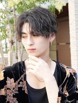 オーシャントーキョー 心斎橋(OCEAN TOKYO WEST) ツイストスパイラル波巻きスパイラルパーマセンターパートウルフ