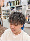 リッジのあるツイストスパイラル・グレー系