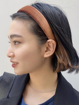 ピークアブー 原宿ハラカド(PEEK-A-BOO) 切りっぱなし外はねボブインナーカラーハリウッドブロウリフト