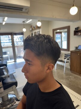 ザチョップショップ キチジョウジ(THE CHOP SHOP KICHIJOJI) メンズカット　メンズヘア　フェードカット　スパイキーショート