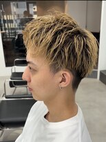 ゴート(GOATO)&nbsp;束感ショートレイヤー　刈り上げ　アップバング