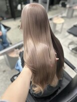 ペレ 梅田(PELE) 黒髪/クラゲヘアー/オリーブグレー/小顔/ココアベージュ/梅田