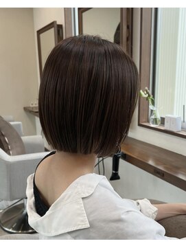 アミーヘアルーム(amie hair room) パツっとボブ