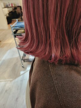 ベベ('BEBE) ボブ ピンクカラー