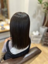 アンクールトレジャー(Un Coeur Treser) 毛先までまとまる、艶感たっぷりの縮毛矯正