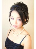 両サイド編み込み　ねじりのアップスタイル