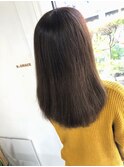 ベージュ