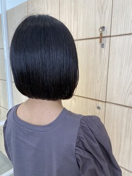 アドラーブル 万代店 (adorable) 【ミニボブ】動いてもまとまるぱつっとボブ10代20代