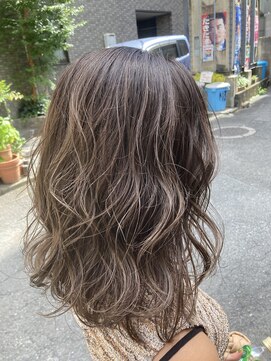 タミー 武蔵小杉(TAMMY) カーキベージュ