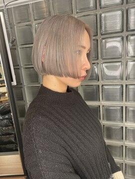 ミオ バイ レニア(mio by ReniA) リップライン切りっぱなしボブ