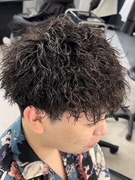 ウノ(U.No.) 無造作パーマ