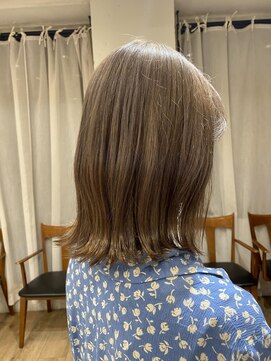 ペイジバイネオリーブ 吉祥寺店(Paige by Neolive) ホワイトベージュ/ブリーチ/デザインカラー/吉祥寺