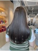 20代30代グレーアッシュロング暗髪