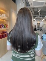 シダ(sida SAIIN) 20代30代グレーアッシュロング暗髪