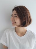 耳かけボブで大人ナチュラル