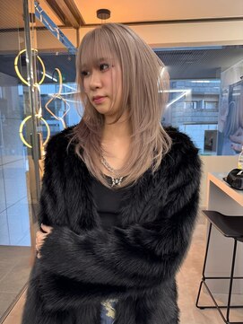 ラ キング(LA KING) ウルフカットイメチェンホワイトブロンドショートボブ美髪