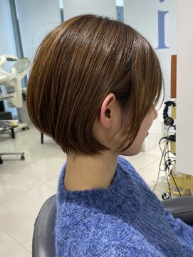 エアー 青山(AIR) 丸みショートシースルーバングくびれボブマッシュショート