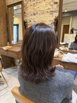 ワゴンバイアフロート(Wagon by afloat) 外はねミディアム×チョコレートブラウン