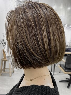 キラ 渋谷(KILLA) ハイライトカラー/ブリーチダブルカラー/白髪ぼかしハイライト