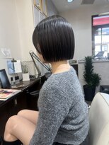 ムーブ(Moob)&nbsp;襟足スッキリ切りっぱなしボブ【別府】