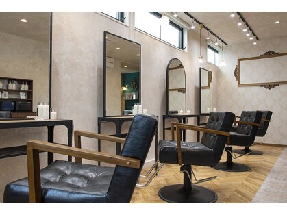 アグ ヘアー シフレ 本町通り店(Agu hair sifle)の写真