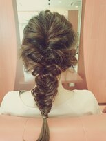 ジップヘアー(ZipHair)&nbsp;Ｚｉｐ　Ｈａｉｒ★フィッシュボーンアレンジ★