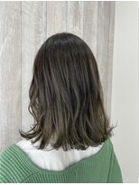シエル 立川店(CIEL)&nbsp;オリーブカラー×ハイライト×セミロング【CIEL×maki】