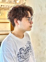 無造作ニュアンスカール　センターパート　フォギーベージュ