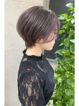 リア 大阪梅田(Ria) ～ハンサムショートラベンダーアッシュカラー～ 【大阪 梅田】