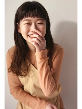 メク(meku) オン眉セミロング