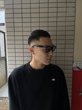 ウェルネス(Wellness) ツイストスパイラルサイドパートスキンフェード10