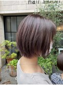 束感ショートボブスタイル
