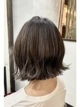 アクアマリン8810 ハチハチイチゼロ(AQUA MARINE 8810) 大人可愛いイメチェンモードヘアダークアッシュチェリーブラウン