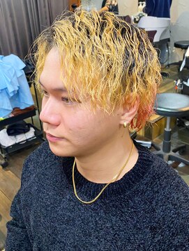 ヘアークリエイ トポライトウィロー 烏丸(Hair Create Polite willow) 20代30代メンズツイストパーマ束感カラーオシャレ感