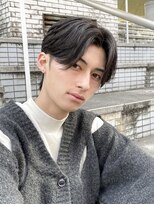 ノラ ウメダ(NORA UMEDA)&nbsp;韓国カルマパーママッシュウルフダウンパーマセンターパート