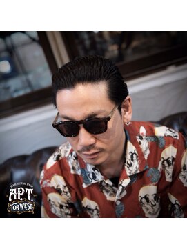エーピーティートアウエスト(APT. TOR WEST) slick back
