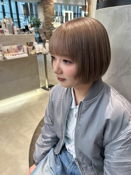 ベイショア(Bay Shore NY) ハイトーンベージュ/ミニボブ/切りっぱなしボブ