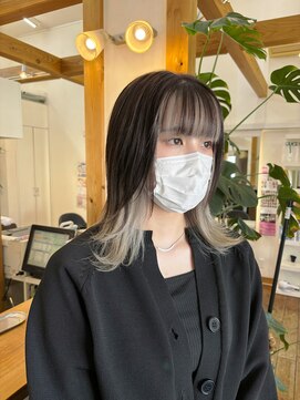 ギャラクシー ヘアードレッサーズ(galaxy hairdressers) ブリーチ２回インナーカラーホワイトグレージュ