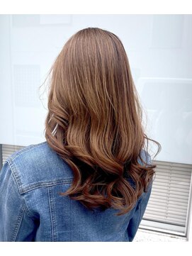 マノハル(MANOHARU) ブリーチなし　明るめカラーを繰り返してブラウンベージュ