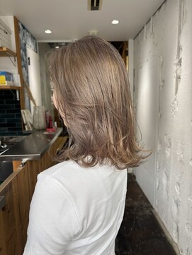 テイ(tei) ハイトーン/ベージュカラー/透明感/ミルクティーベージュ